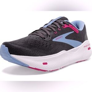 Women’s Brooks Ghost Max. Size 9. Worn once. Like new!